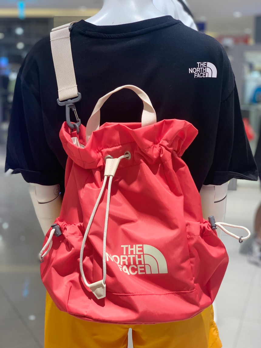 THE NORTH FACE - W LIGHT BONNEY PACK (CORAL)