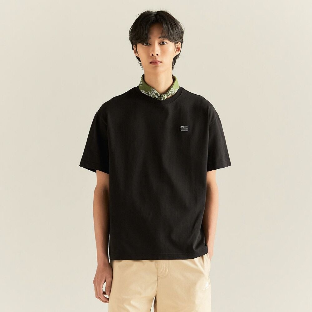 韓國NEW BALANCE-UNI NB Stars and Stripes Waffen Short Sleeve T-Shirt (BLACK)