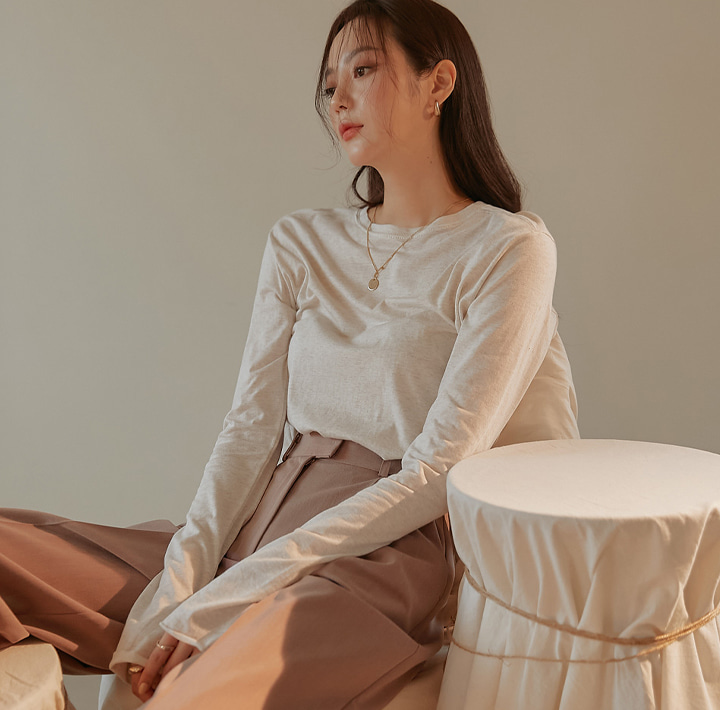 common-unique-로이젠 모달 언발 슬릿 티♡韓國女裝上衣