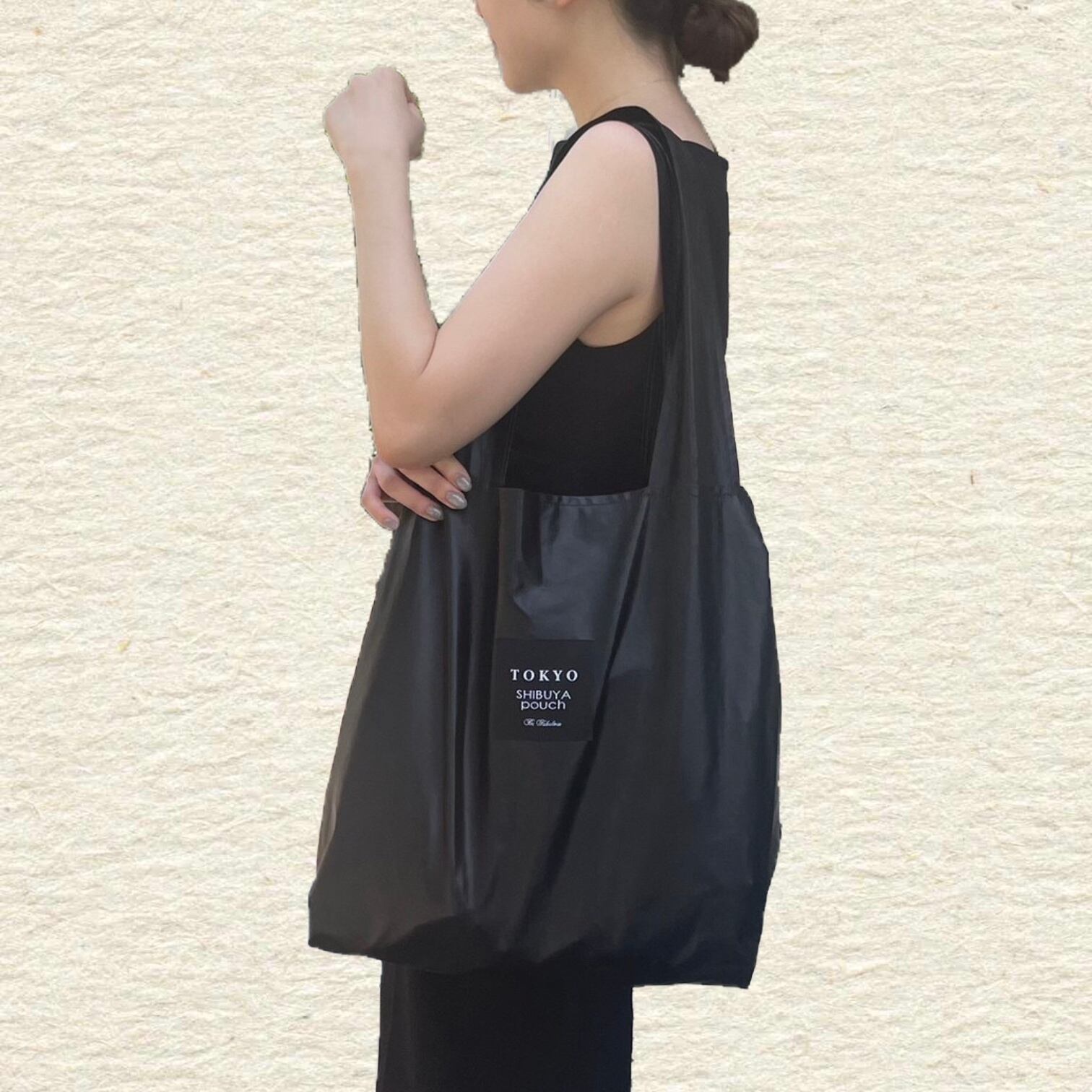 【日本直送】TOKYO SHIBUYA POUCH - 直立式單肩包（黑色） | 日本超火紅環保袋 | 非常好攜帶 | 超輕便又好用