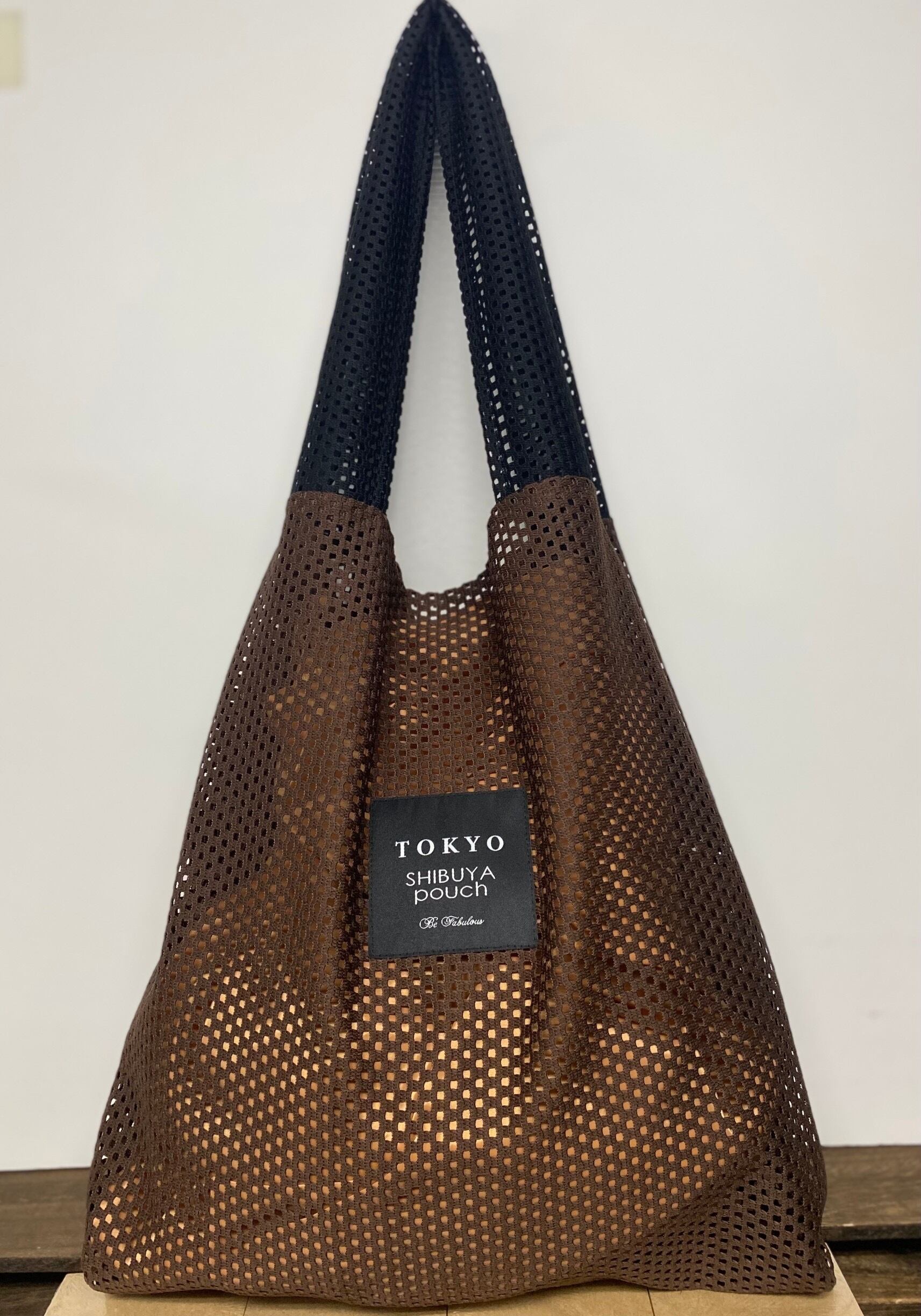 【日本直送】TOKYO SHIBUYA POUCH - 雙色方形蕾絲直立式單肩包（棕色） | 日本超火紅環保袋 | 非常好攜帶 | 超輕便又好用