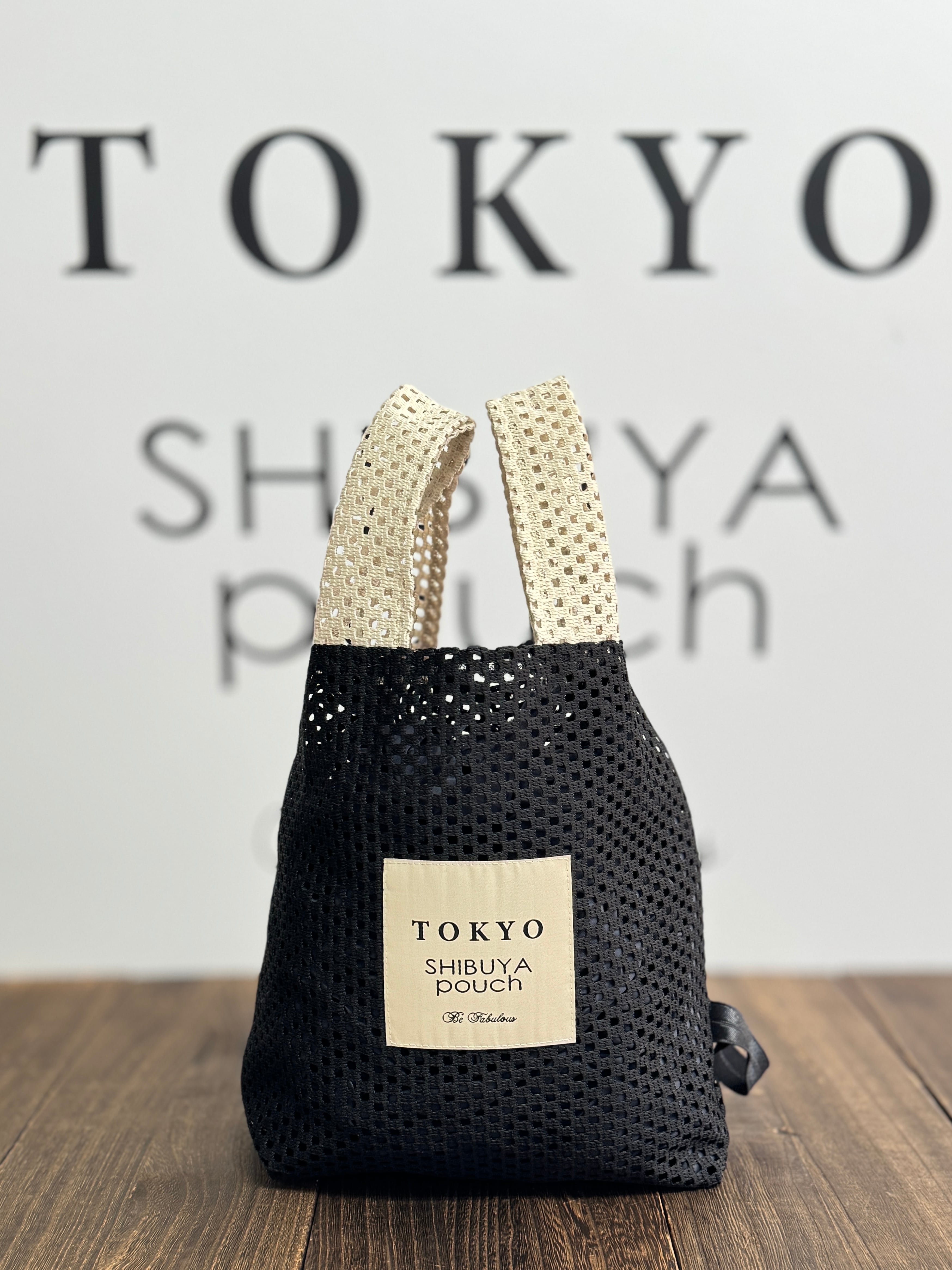 【日本直送】TOKYO SHIBUYA POUCH  雙色方形蕾絲軟包（黑色）（M號） | 日本超火紅環保袋 | 非常好攜帶 | 超輕便又好用