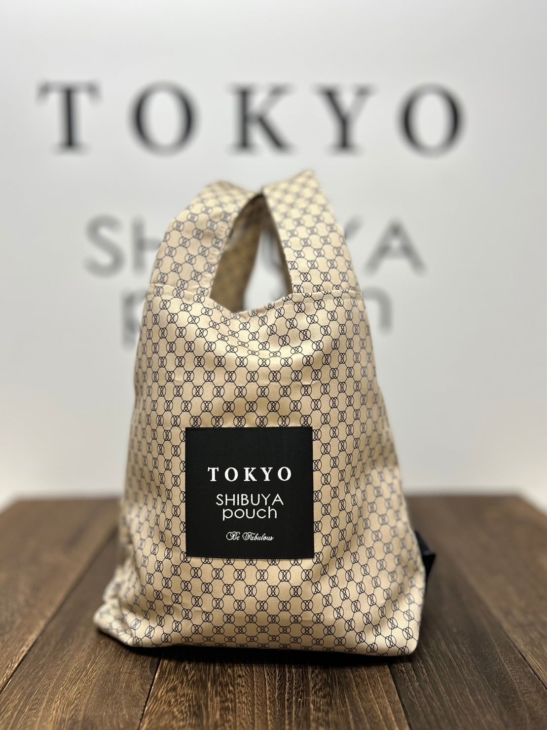 【日本直送】TOKYO SHIBUYA POUCH  Monogram格紋軟包（米色）（M號） | 日本超火紅環保袋 | 非常好攜帶 | 超輕便又好用