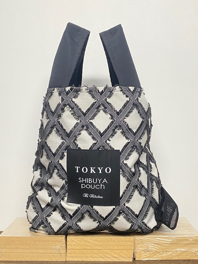 【日本直送】TOKYO SHIBUYA POUCH 格子提花軟包（黑色） (M號)
